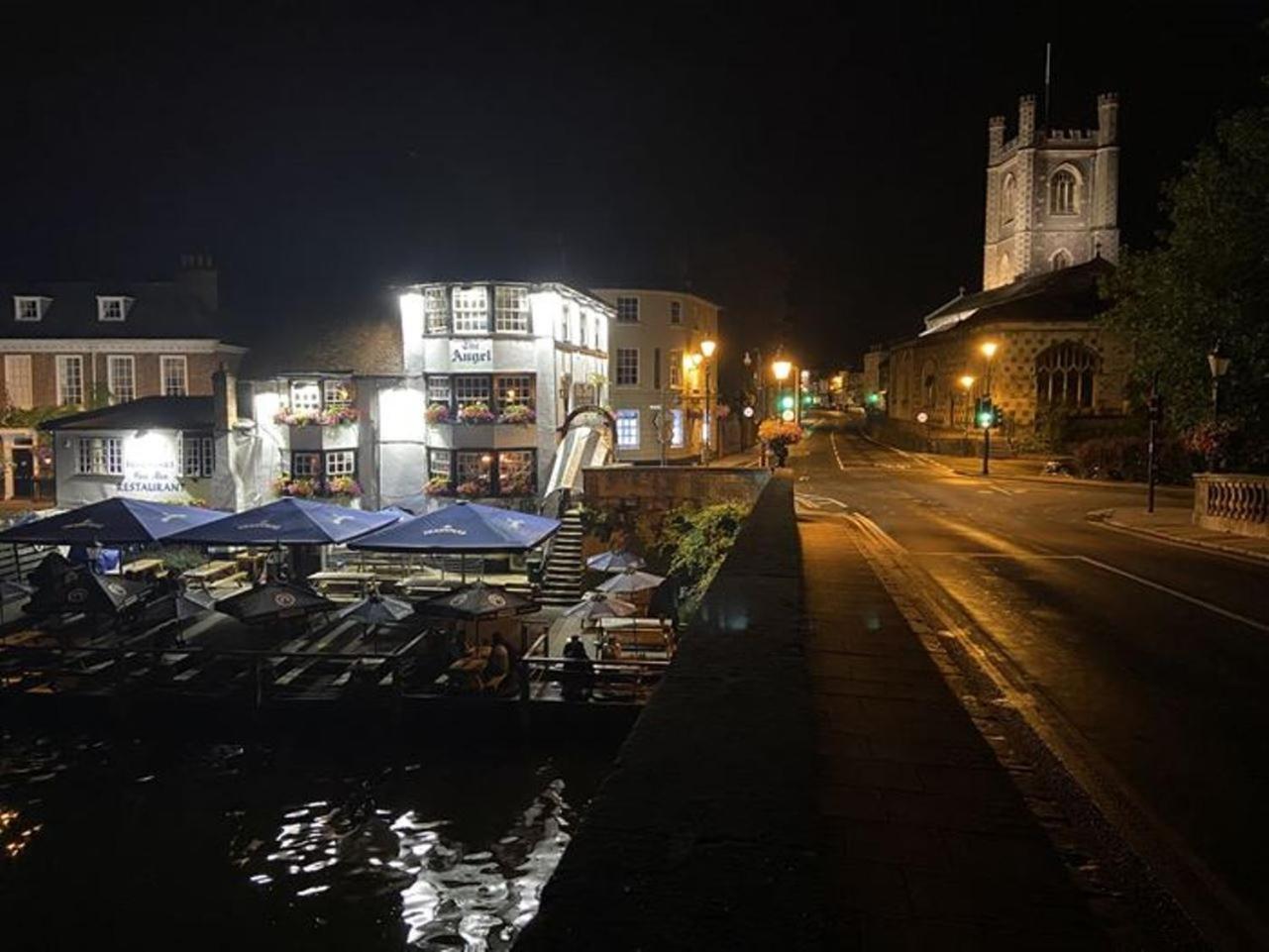 Deluxe Three Bed Bnb In Henley-On-Thames Near Station River & Town Centre מראה חיצוני תמונה